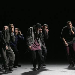 Λίγο πριν την πρεμιέρα της παράστασης Cementary