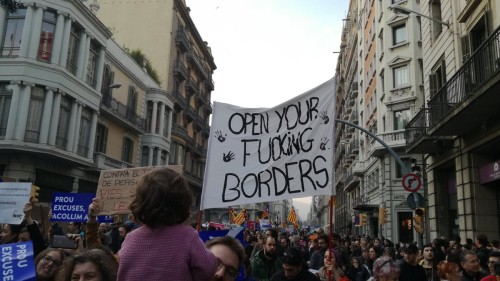Βαρκελώνη: Εκατοντάδες χιλιάδες σε πορεία υπέρ της υποδοχής προσφύγων στην Ισπανία