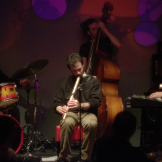 Γειά σου Χάρη Λαμπράκη με το νέι σου