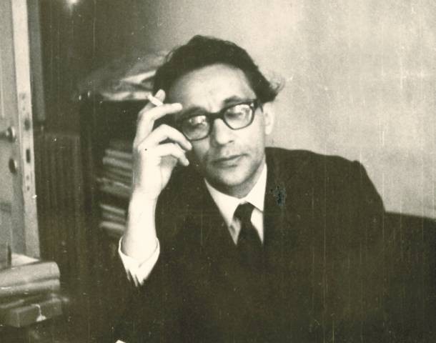 Έως, του Βύρωνα Λεοντάρη