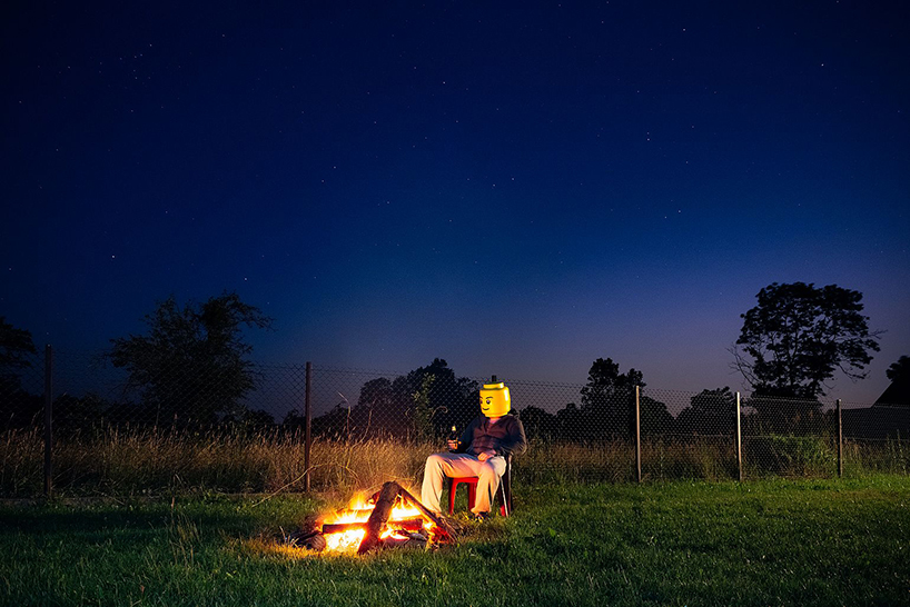 michal-kulesza-life-of-a-lego-man-designboom-013