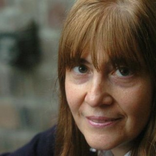 O Κόκκινος Καπνός της Πέρλα Σουές