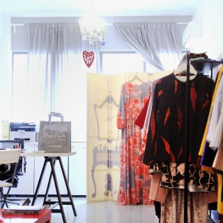 Η Fran & Lili είναι μια ελληνική οnline μπουτίκ που ξέρει από στιλ