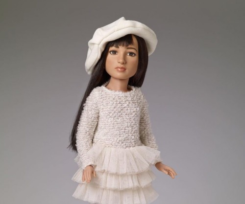 Παρουσιάστηκε η πρώτη transgender κούκλα