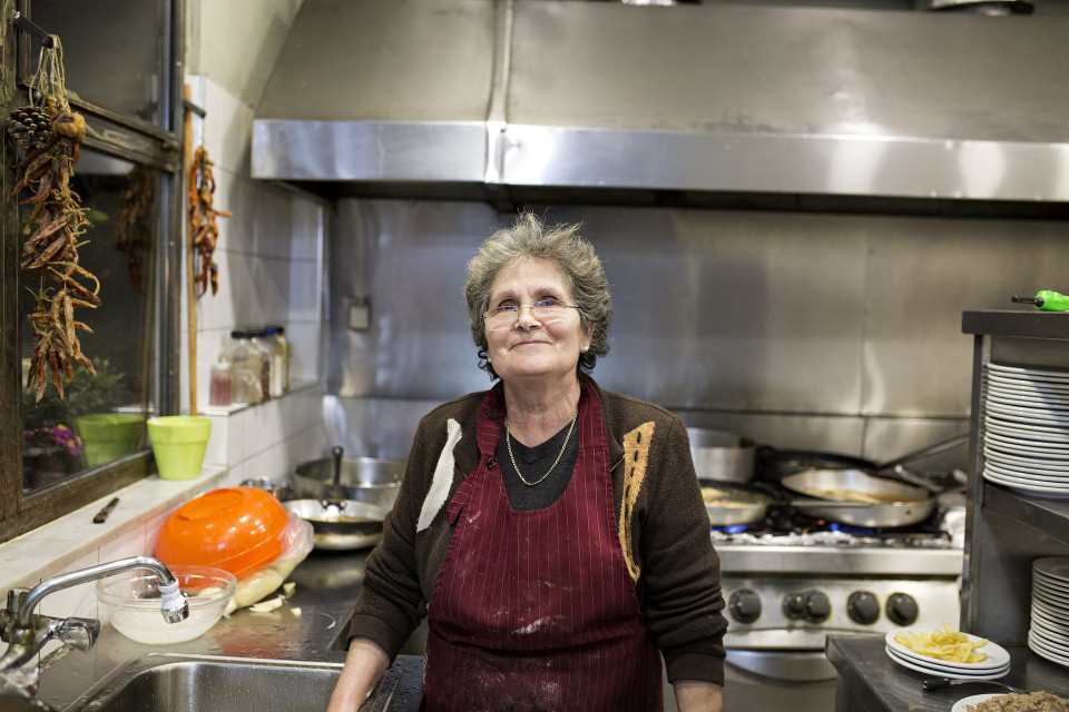 Καμία άλλη μάνα στην Ελλάδα δεν έχει ακούσει τόσο πολύ Depeche Mode...