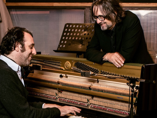 Jarvis Cocker & Chilly Gonzales  – Room 209