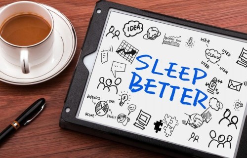 Πώς επηρεάζει ο ύπνος τον τρόπο διατροφής;