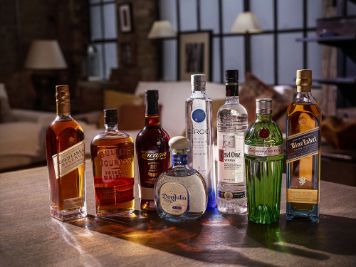 Ετοιμαστείτε για μια ακόμη μοναδική εμπειρία fine drinking στο “The Clumsies American Dream Bar”
