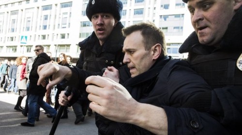 Ρωσία: Φυλάκιση του ηγέτη της αντιπολίτευσης για 15 μέρες και πρόσθιμο για τη χθεσινή διαδήλωση