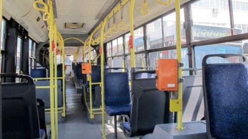 Άγνωστοι κατέστρεψαν ακυρωτικά μηχανήματα σε λεωφορείο της γραμμής Γλυφάδα–Βάρη