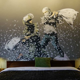 Το «Walled Off Hotel» του Banksy στη Βηθλεέμ