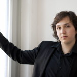 Ο Πάρις Τσενίκογλου θα παρουσιάσει «το πιάνο στα forte του»