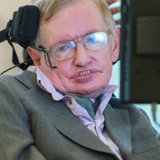 Οι 10 πιο σημαντικές ρήσεις του Stephen Hawking