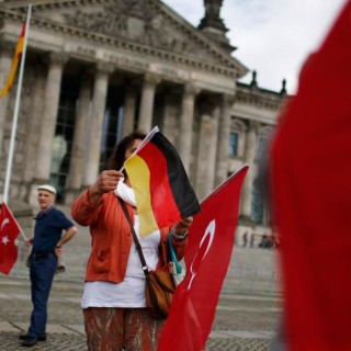 «Απαράδεκτες» χαρακτηρίζει το Βερολίνο τις δηλώσεις Ερντογάν «περί ναζιστικών πρακτικών»