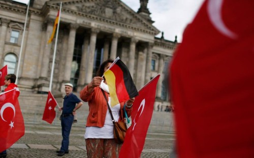 «Απαράδεκτες» χαρακτηρίζει το Βερολίνο τις δηλώσεις Ερντογάν «περί ναζιστικών πρακτικών»