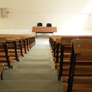 Προπηλακισμούς εναντίον της πρύτανεως στο Πανεπιστήμιο Πατρών