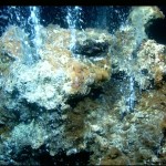 Επικίνδυνο ενεργό υποθαλάσσιο ηφαίστειο κοντά στη Σαντορίνη