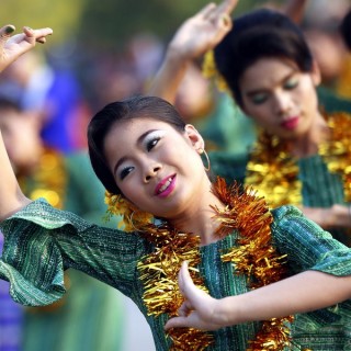 Το Thingyan Water Festival στο Myanmar