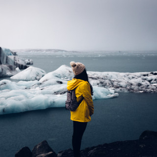 Η παραλία Vík í Mýrdal στην Ισλανδία