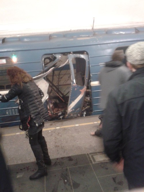 EKTAKTO: Έκρηξη σε σταθμό της Αγίας Πετρούπολης στη Ρωσία