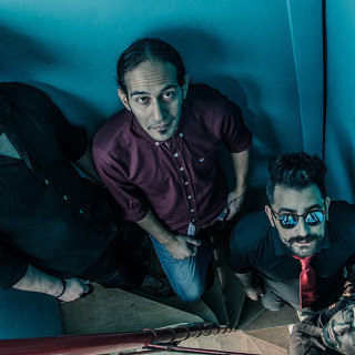 Στο δίλημμα David Bowie ή Iggy Pop οι Skinner Βox διαλέγουν Bowie με λίγο ιδρώτα από τον Iggy