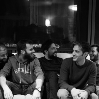 Την τελευταία φορά που οι γείτονες έκαναν παρατήρηση στους Echo basement «ακούγαν την αγάπη»