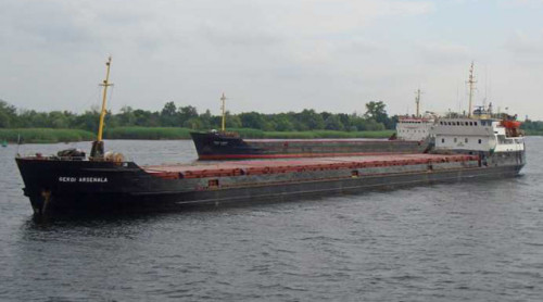 Επτά αγνοούμενοι από τη βύθιση του ρωσικού πλοίου στη Μαύρη Θάλασσα
