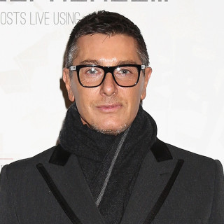 Ο Στέφανο Γκαμπάνα ανέβασε τους τόνους στο Instagram για τα μάτια της Μελάνια