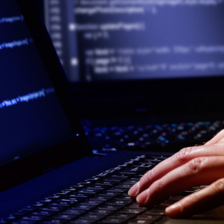 ‘Εκκληση στην G7 για τη διαδικτυακή πειρατεία από επιχειρήσεις των ΜΜΕ