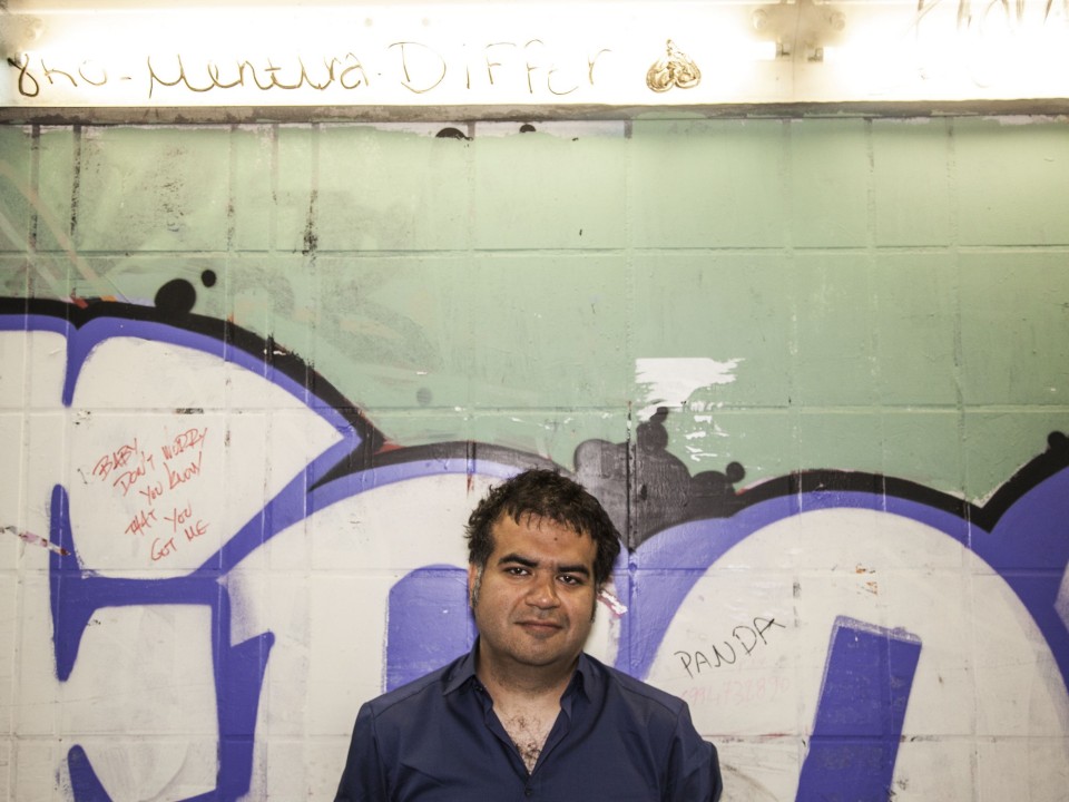 Amir Reza Koohestani, Iranian theater director, Athens, Greece, April 2017 / Amir Reza Koohestani, Éñáíüò èåáôñéêüò óêçíïèÝôçò, ÁèÞíá, Áðñßëéïò 2017