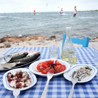 «Ξυπόλητος» στη Λούτσα