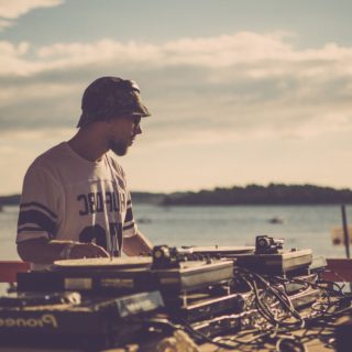 Οι Black Athena γιορτάζουν τα δέκα τους χρόνια με τον Alexander Nut