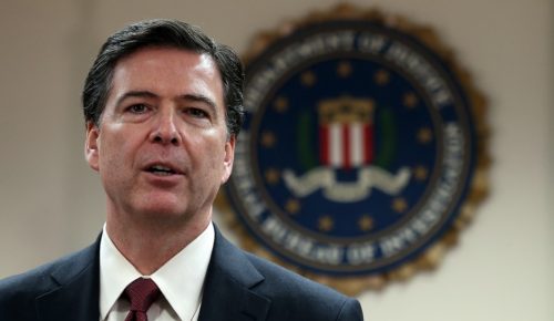 Ο πρώην διευθυντής του FBI πρόκειται να επιβεβαιώσει ότι ο Τραμπ τον πίεσε να εγκατελείψει την έρευνα για τη Ρωσία