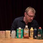 «Όλος ο Σαίξπηρ σε ένα τραπέζι» από τους Forced Entertainment