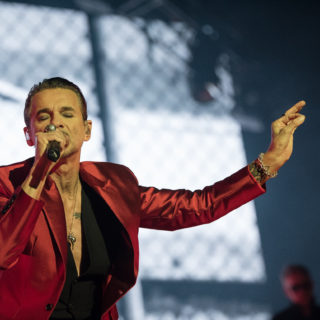 Οι Depeche Mode υπό (ψιλή) βροχή