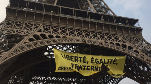 «Ελευθερία, Ισότητα, Αδελφοσύνη»: Η Greenpeace υπενθυμίζει τις αξίες της Γαλλικής Επανάστασης