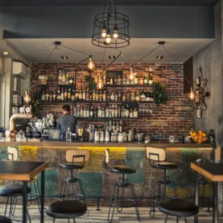 Όπως και να το κάνουμε, το Manners στο Παλαιό Φάληρο έχει τον τρόπο του