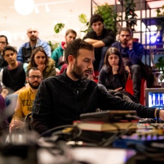 Όσα είπε (και έπαιξε) ο Larry Gus στο Studio Science του Red Bull Music Academy (BINTEO)