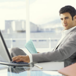 Το 44% των επιχειρηματιών στην Ελλάδα: «Η εργασία από το σπίτι θέτει σε κίνδυνο την αποδοτικότητα»