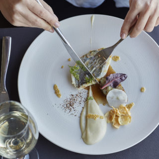 Το νέο σπουδαίο μενού του Varoulko Seaside (+ το πιο πολυαναμενόμενο μπαρ του Πειραιά)