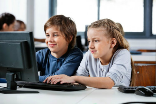 Χίλιοι υπολογιστές στα δημοτικά σχολεία