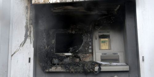 Θεσσαλονίκη: Φωτιές σε ΑΤΜ και αυτοκίνητο