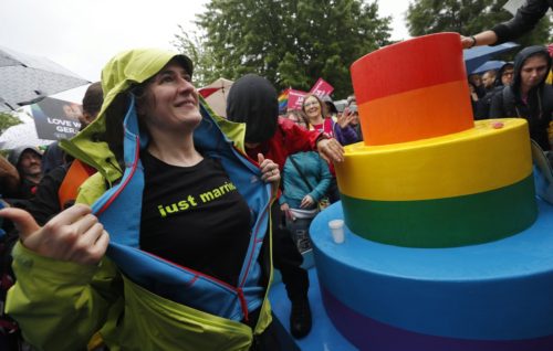 Υπερψηφίστηκε ο γάμος ομοφυλόφιλων στην Γερμανία