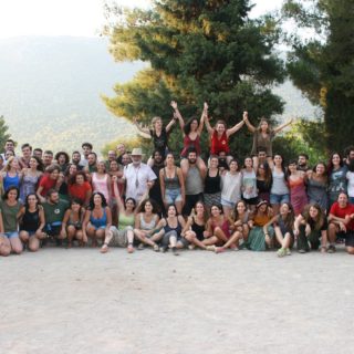 Κάθε καλοκαίρι συντελείται ένα μικρό θαύμα στο όρος Πατέρα