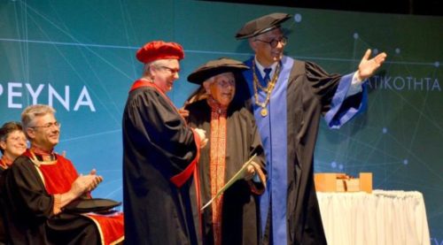 Κύπρος: Πτυχιούχος πανεπιστημίου σε ηλικία 97 χρονών!