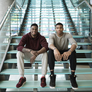 Antetokounbros: «Μας αγαπάνε, γιατί παραμένουμε καλά παιδιά»