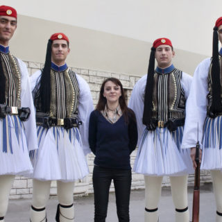 Η Δήμητρα Χατζηαδάμ είναι η μόνη γυναίκα που «υπηρέτησε» για 3 ολόκληρα χρόνια τους Εύζωνες