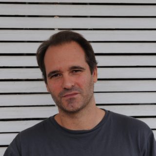 Ο Aναστάσης Φιλιππακόπουλος συνθέτει τη σιωπή