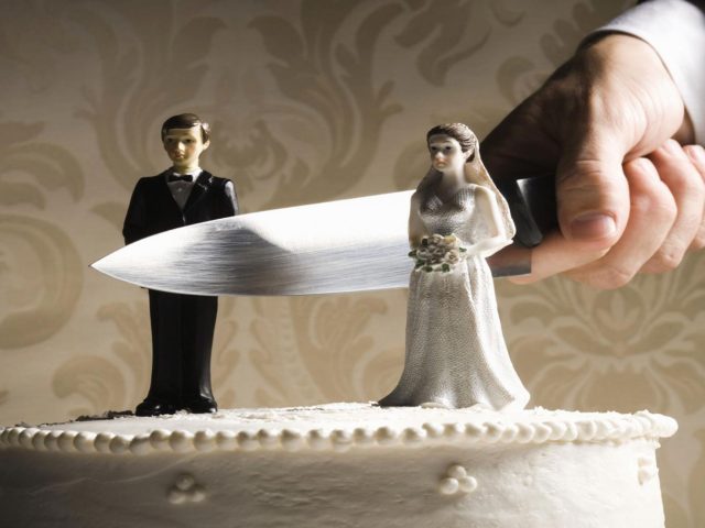 Οι 11 ερωτήσεις που πρέπει να κάνουμε πριν πάρουμε διαζύγιο