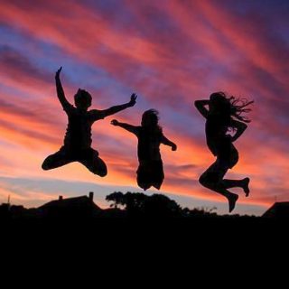 Οι Αυστριακοί κατακλύζουν την Ελλάδα!